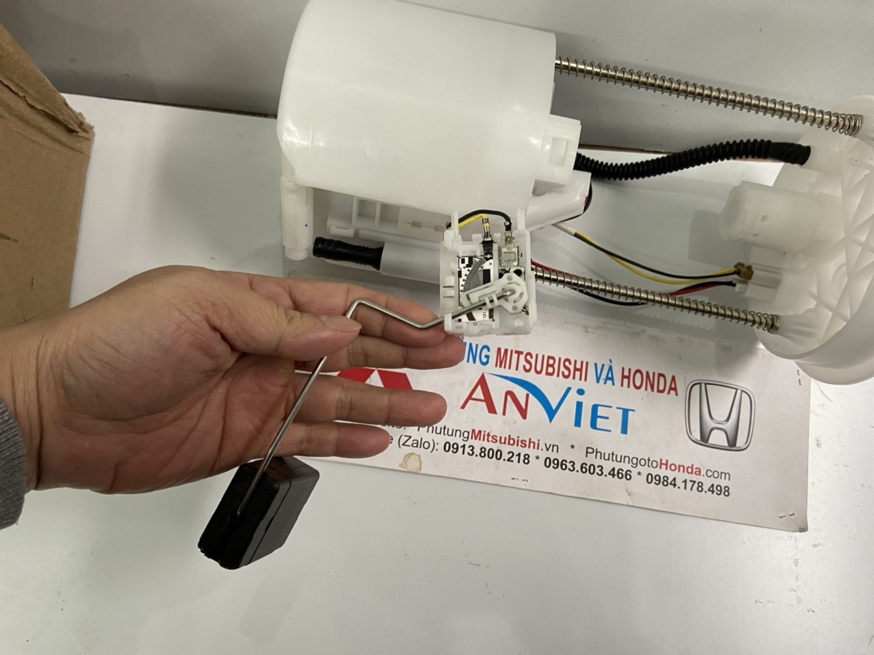 Cụm bơm nhiên liệu xe Honda CIVIC 2010